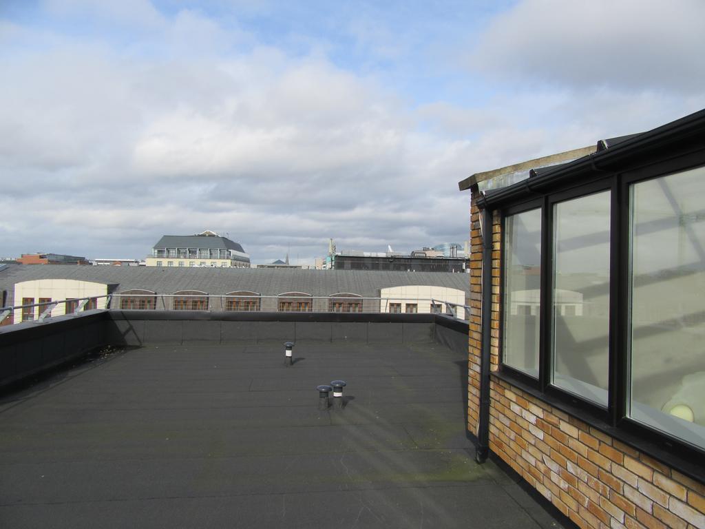 Pearse Street Suites Dublin Exterior photo