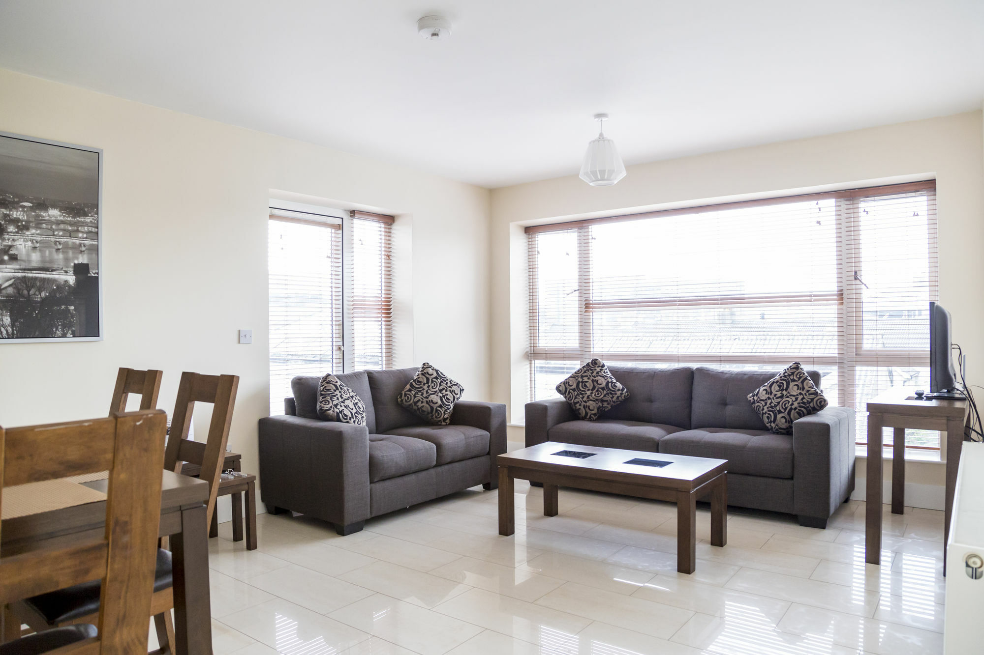 Pearse Street Suites Dublin Exterior photo
